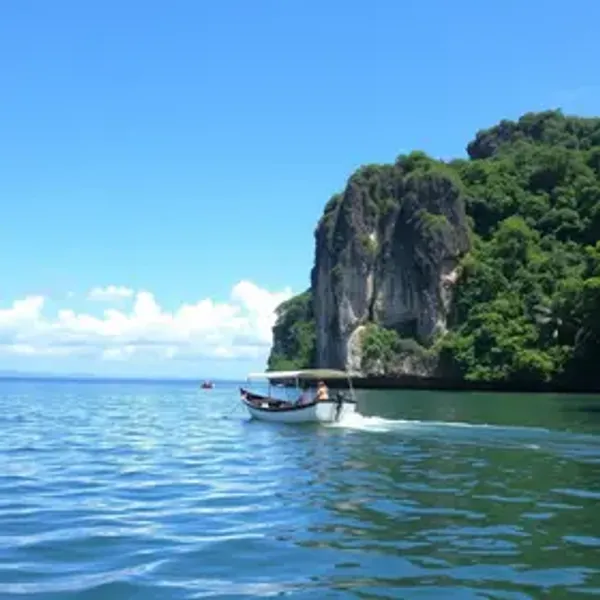 Boat tours near Caraíva: best options for your Brazil itinerary