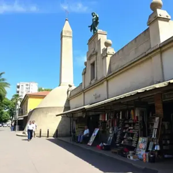 Lojas e produtos típicos em Memorial da América Latina: localização, acesso e atrações próximas