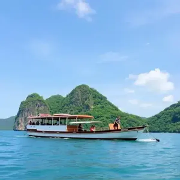 Boat to Angra dos Reis islands transportation guide: complete Brazil travel guide