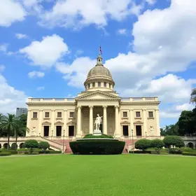 How to get to Pinacoteca de São Paulo: step-by-step travel planning guide